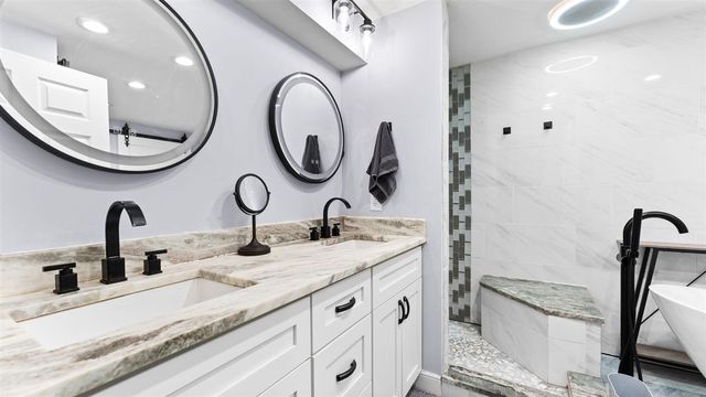 4160 Link Drive, Brighton, MI 48114