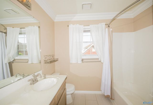 104 Lancaster Court, Huntsville, AL 35824