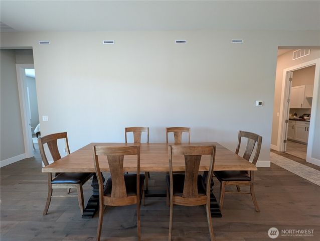 15528 174th Avenue Ct E, Bonney Lake, WA 98391
