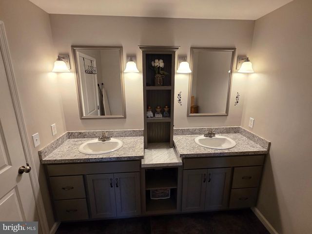 288 CAVERN RD, Hedgesville, WV 25427