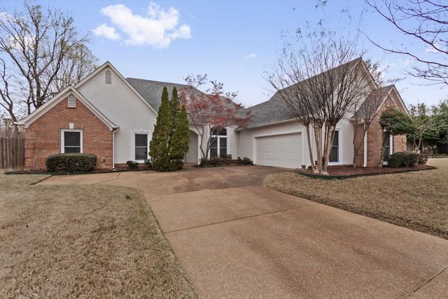 8863 TOTH CV, Memphis, TN 38016