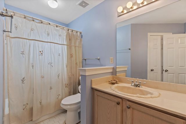 8863 TOTH CV, Memphis, TN 38016