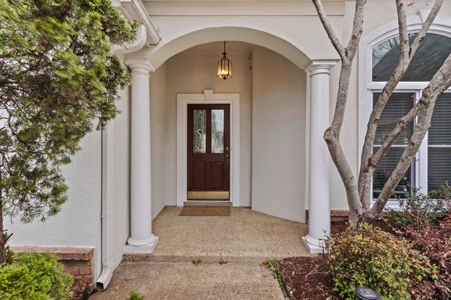 8863 TOTH CV, Memphis, TN 38016