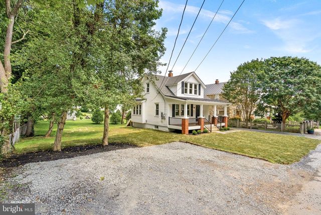 321 W J ST, Purcellville, VA 20132