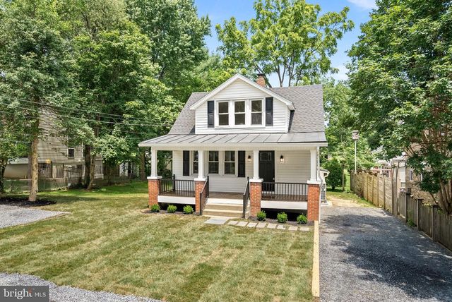 321 W J ST, Purcellville, VA 20132