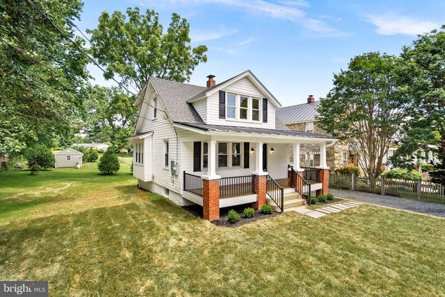 321 W J ST, Purcellville, VA 20132
