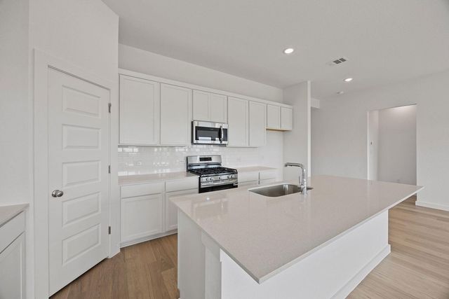 1214 Pavia Fields Drive, Huffman, TX 77336