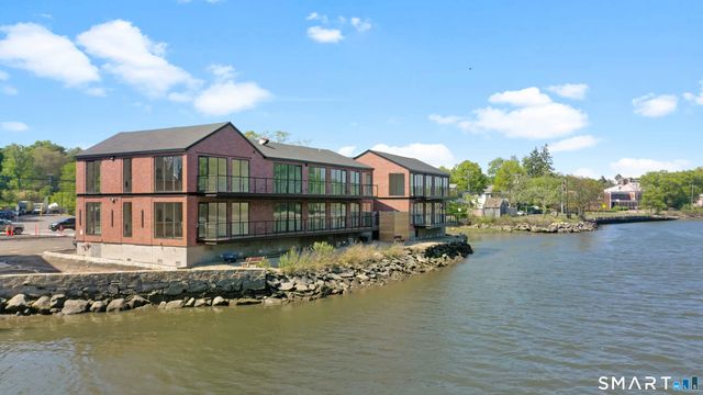 253 Riverside Avenue 202, Westport, CT 06880