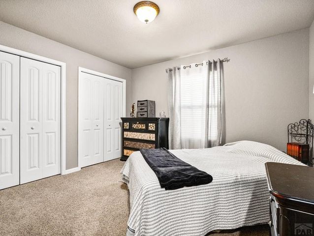 1140 W Shenandoah Dr, Pueblo West, CO 81007