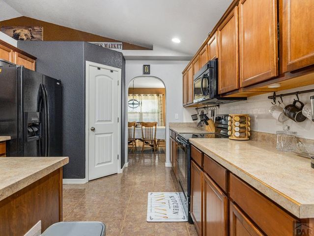 1140 W Shenandoah Dr, Pueblo West, CO 81007