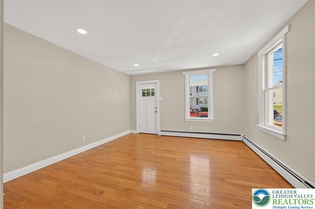 649 20th Street East, Northampton Boro, PA 18067