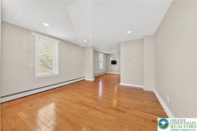 649 20th Street East, Northampton Boro, PA 18067