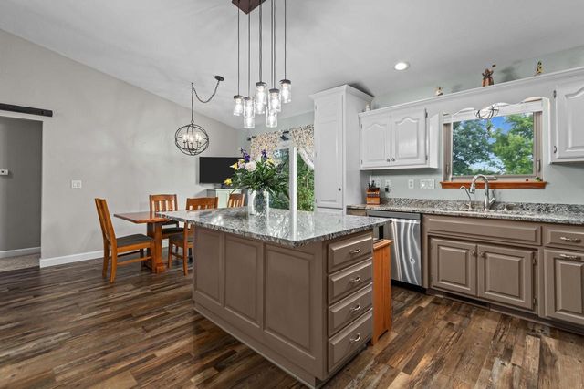 2181 BUFFLEHEAD LANE, Green Bay, WI 54311