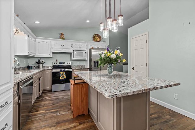 2181 BUFFLEHEAD LANE, Green Bay, WI 54311