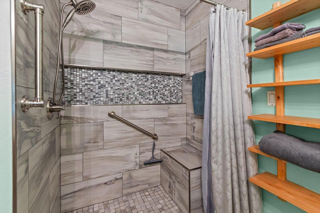 2181 BUFFLEHEAD LANE, Green Bay, WI 54311
