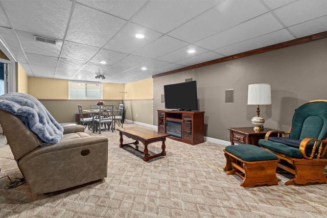 2181 BUFFLEHEAD LANE, Green Bay, WI 54311