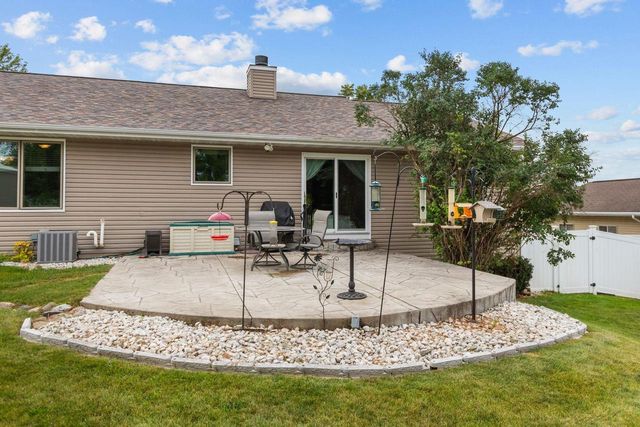 2181 BUFFLEHEAD LANE, Green Bay, WI 54311