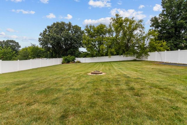 2181 BUFFLEHEAD LANE, Green Bay, WI 54311