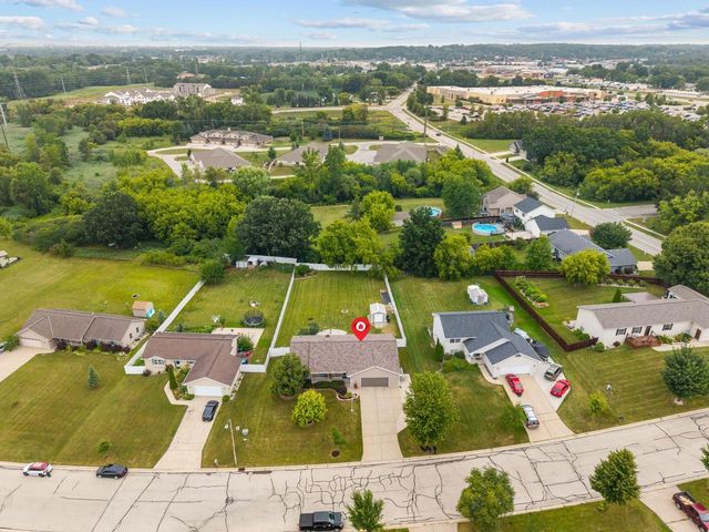 2181 BUFFLEHEAD LANE, Green Bay, WI 54311
