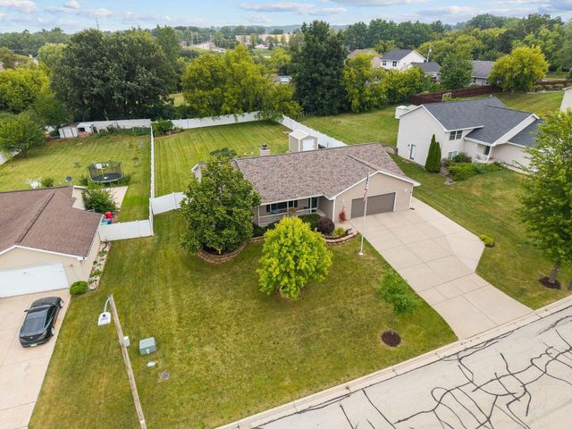 2181 BUFFLEHEAD LANE, Green Bay, WI 54311