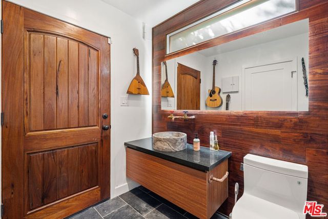 758 N Mccadden Place, Los Angeles, CA 90038