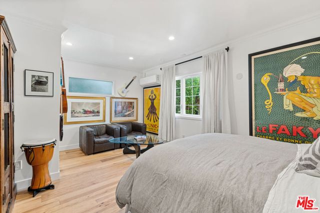 758 N Mccadden Place, Los Angeles, CA 90038