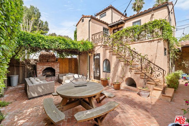 758 N Mccadden Place, Los Angeles, CA 90038
