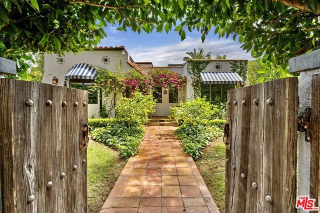 758 N Mccadden Place, Los Angeles, CA 90038