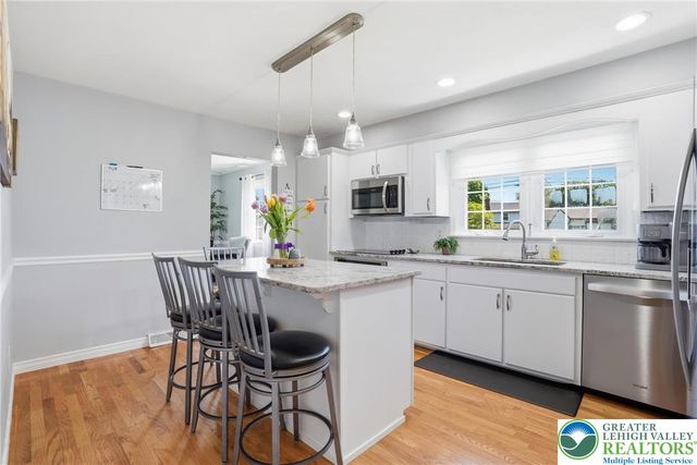 1822 Mark Twain Circle, Hanover Twp, PA 18017