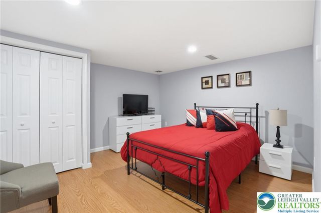 1822 Mark Twain Circle, Hanover Twp, PA 18017