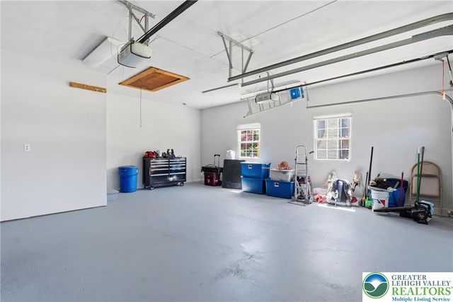 1822 Mark Twain Circle, Hanover Twp, PA 18017