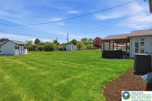 1822 Mark Twain Circle, Hanover Twp, PA 18017