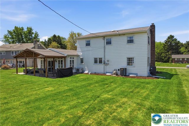 1822 Mark Twain Circle, Hanover Twp, PA 18017