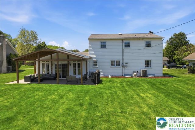 1822 Mark Twain Circle, Hanover Twp, PA 18017