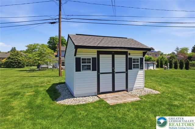 1822 Mark Twain Circle, Hanover Twp, PA 18017