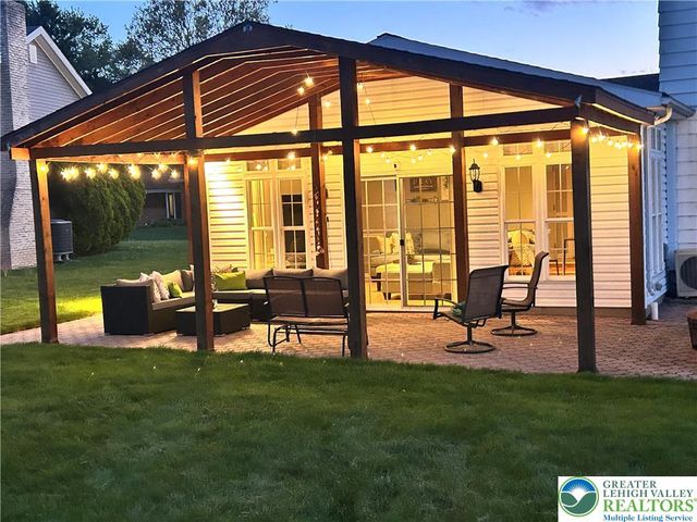 1822 Mark Twain Circle, Hanover Twp, PA 18017