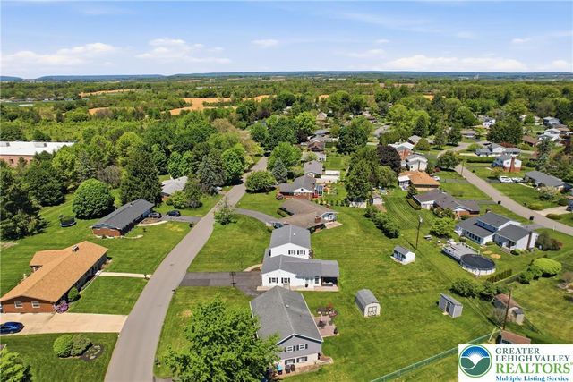 1822 Mark Twain Circle, Hanover Twp, PA 18017