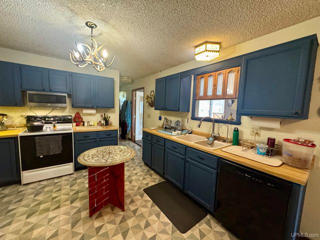 510 Logan Street, Crystal Falls, MI 49920