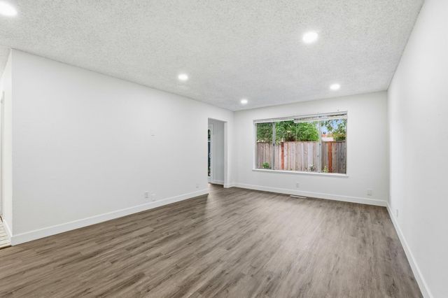 1579 Branham Lane, San Jose, CA 95118