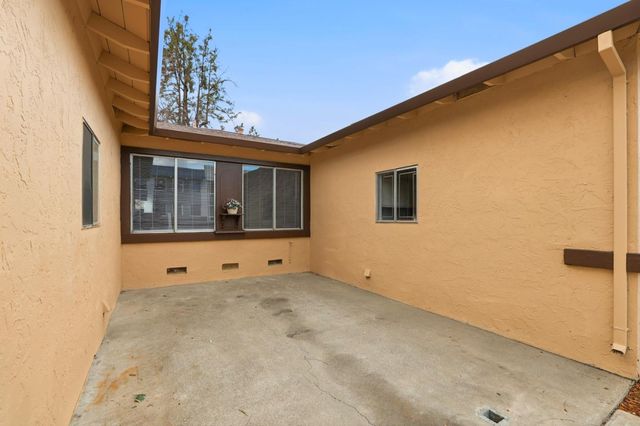 1579 Branham Lane, San Jose, CA 95118