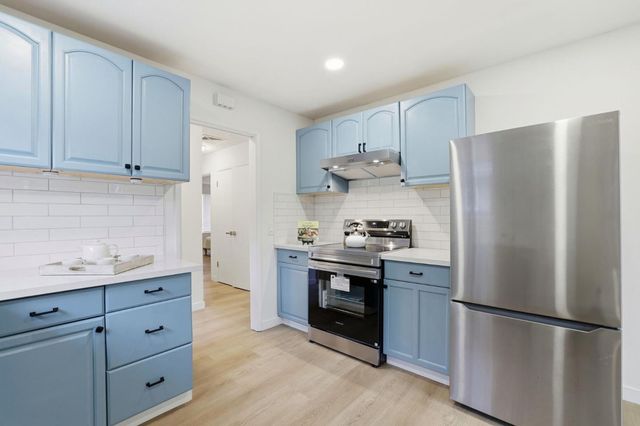 1579 Branham Lane, San Jose, CA 95118