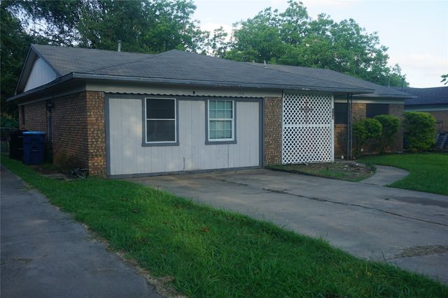 112 S Lynn Avenue, Denison, TX 75020