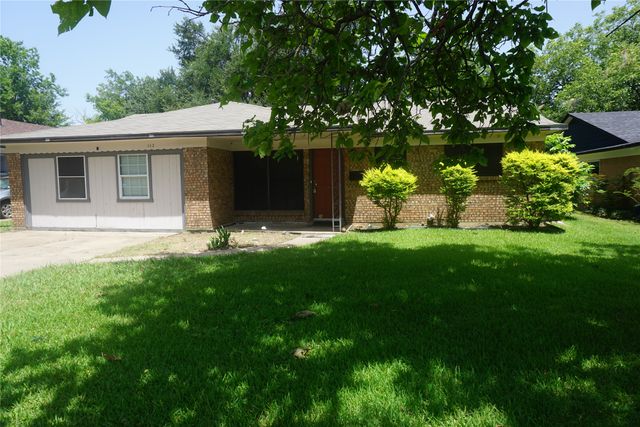 112 S Lynn Avenue, Denison, TX 75020