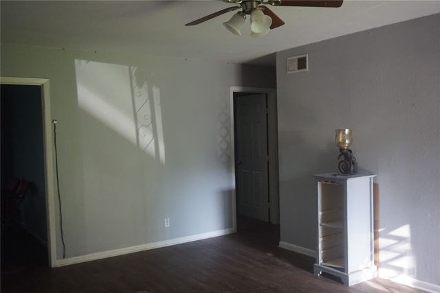 112 S Lynn Avenue, Denison, TX 75020