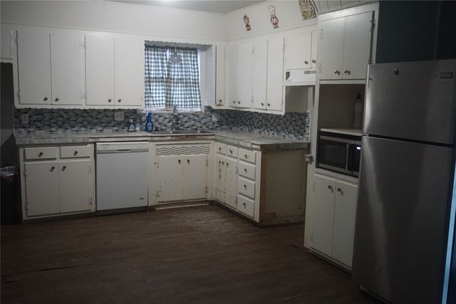 112 S Lynn Avenue, Denison, TX 75020