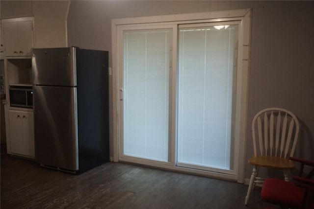 112 S Lynn Avenue, Denison, TX 75020