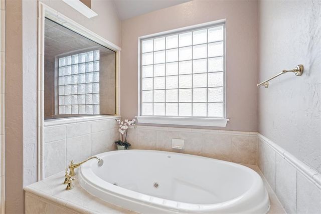 15109 Stoney Spring Road, Edmond, OK 73013