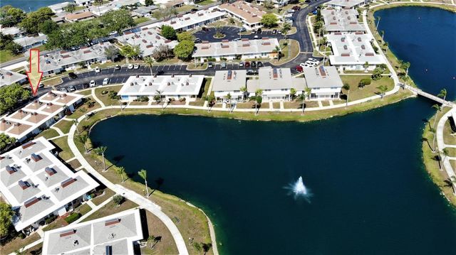 4348 TAHITIAN GARDENS CIRCLE B, Holiday, FL 34691