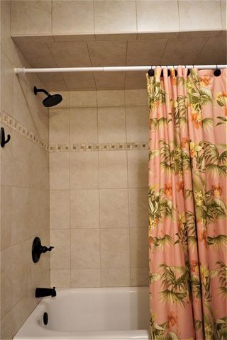 4348 TAHITIAN GARDENS CIRCLE B, Holiday, FL 34691