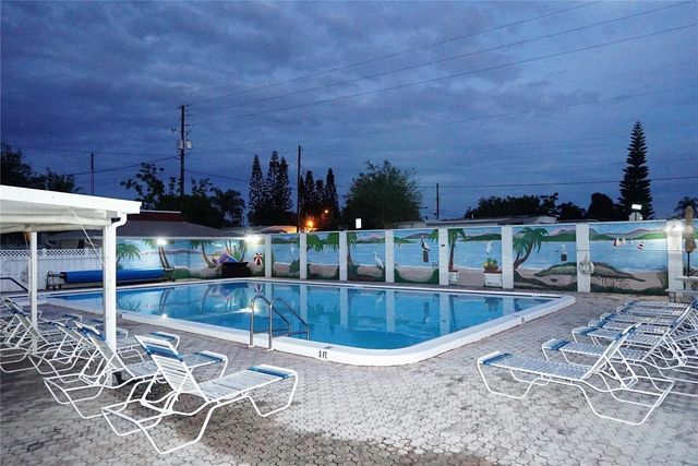 4348 TAHITIAN GARDENS CIRCLE B, Holiday, FL 34691